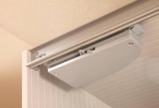 კარადის მახლობელი 26S79C99 BETA (შავი/სარკე)